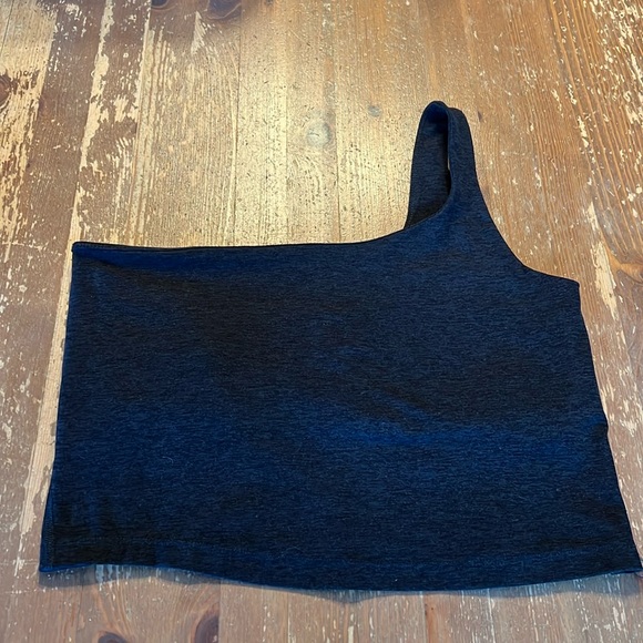 EUC Beyond Yoga One & Only Shoulder Cropped Tank - Picture 3 of 4